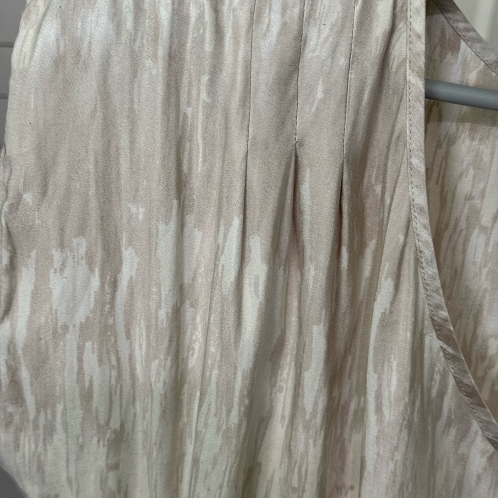 Express Cream Patterned Dress - Picture 5 of 9